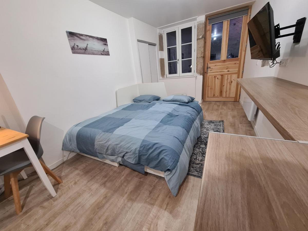 Hebergeneve : Aux Pieds Du Chateau Gex Bagian luar foto